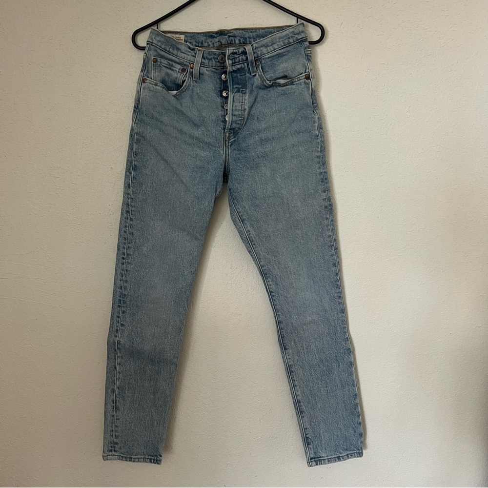Levi’s from Revolve - Picture 6 of 7